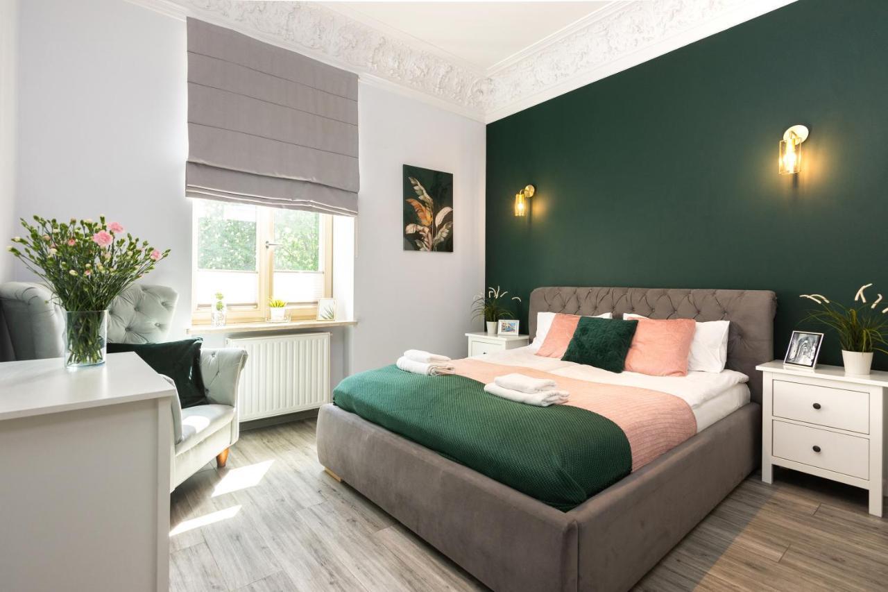 Luxury Apartments Old Town Topolowa クラクフ エクステリア 写真