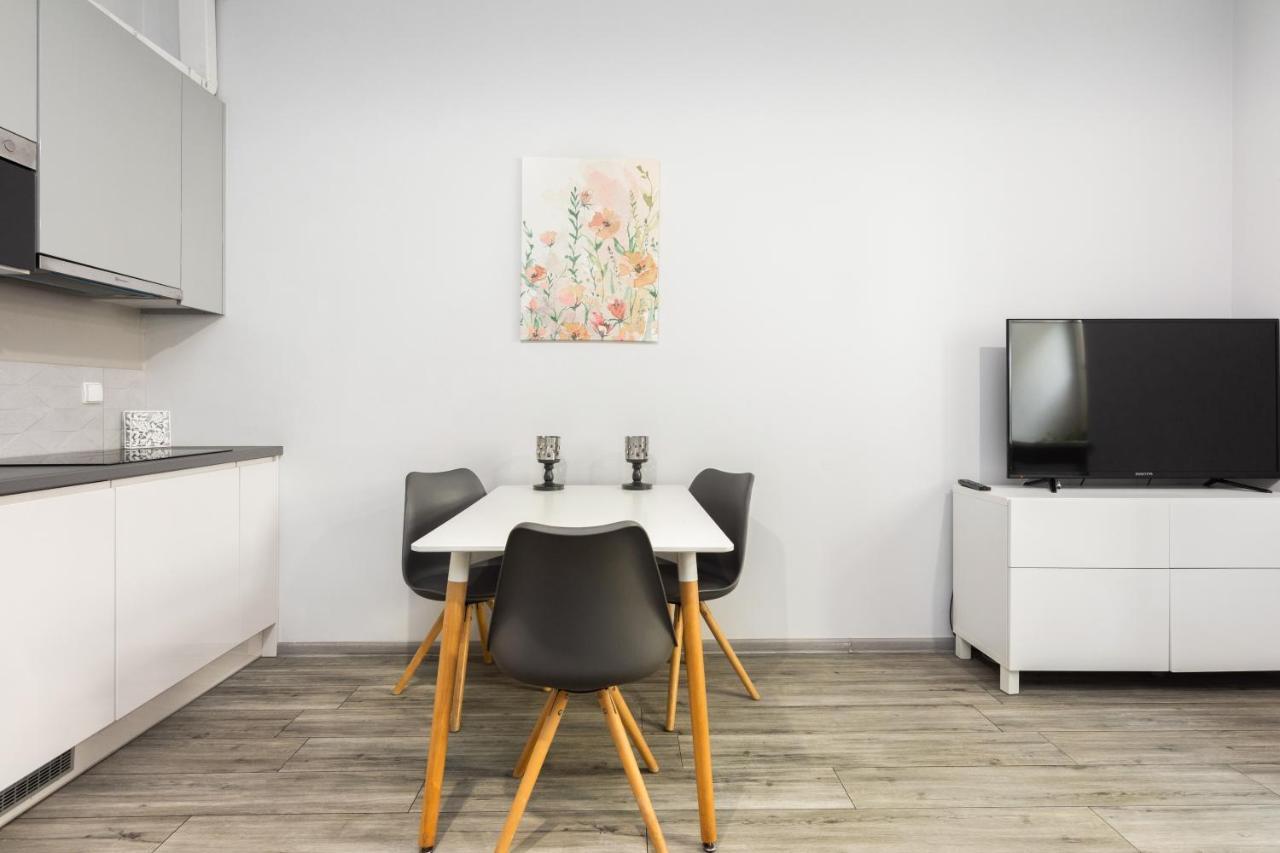 Luxury Apartments Old Town Topolowa クラクフ エクステリア 写真